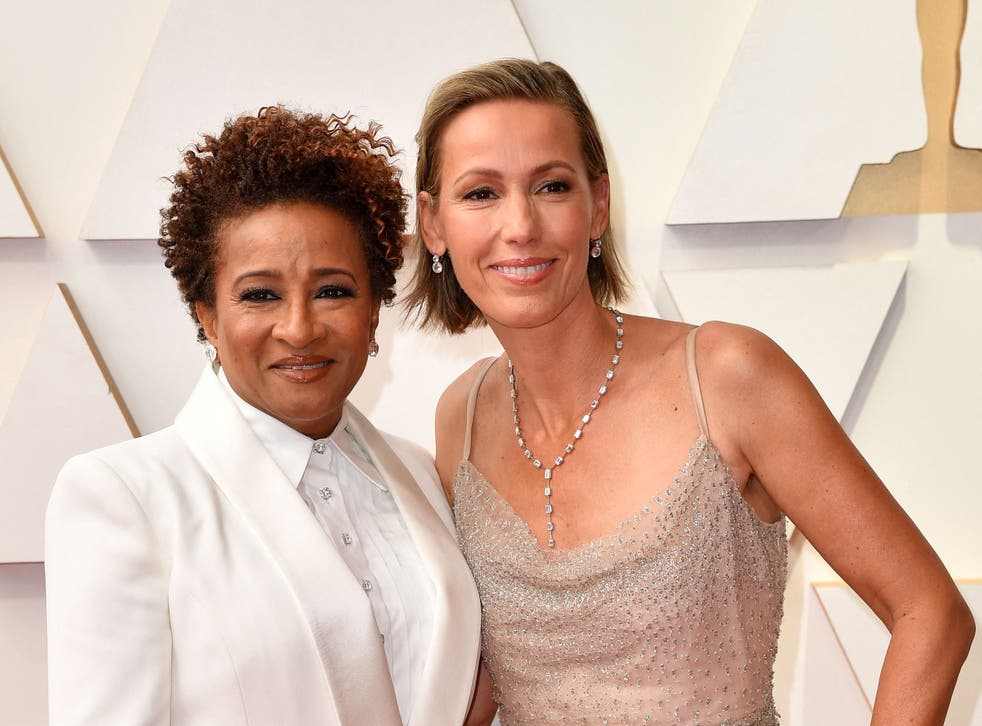 Wanda Sykes reveals wife's funny reaction to Oscars host announcement | The  Independent