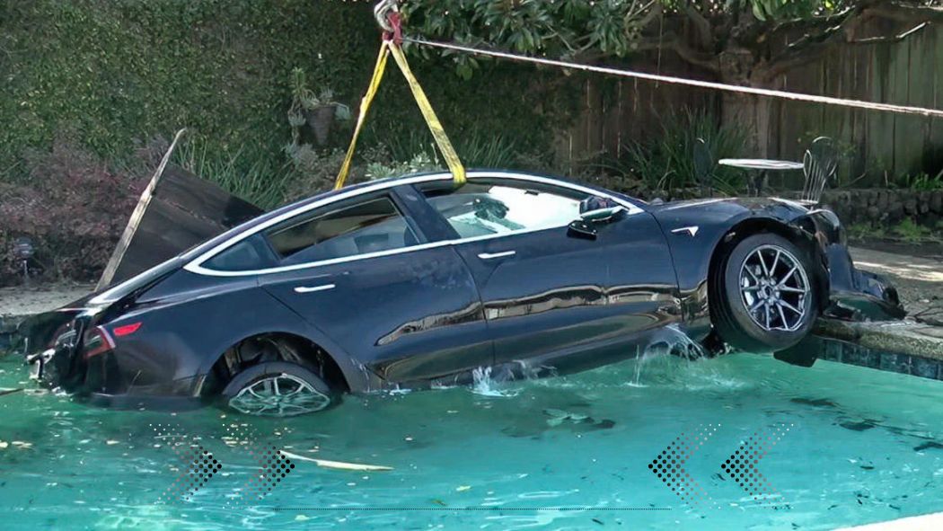 Driver dies after Tesla plunges into San Rafael backyard pool