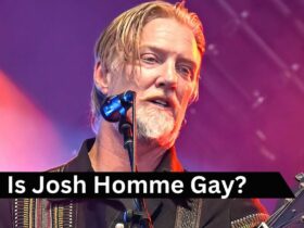 Is Josh Homme Gay?
