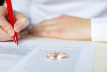 Splitting Seashells: Navigating Divorce Proceedings in Florida